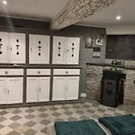 Pine Cottage- 5 Minutes Francorchamps - Charme -piscine-calme-jardin Daire Sart (Liege)