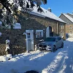 Daire Pine Cottage- 5 Minutes Francorchamps - Charme -piscine-calme-jardin