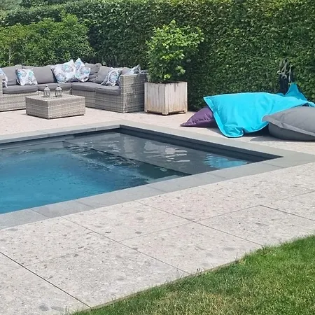 Lejlighed Pine Cottage- 5 Minutes Francorchamps - Charme -piscine-calme-jardin *