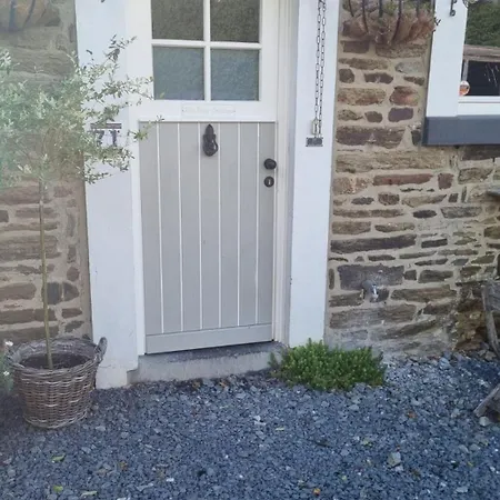 公寓 Pine Cottage- 5 Minutes Francorchamps - Charme -piscine-calme-jardin
